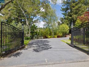 32 Los Dedos Road, Orinda CA 94563