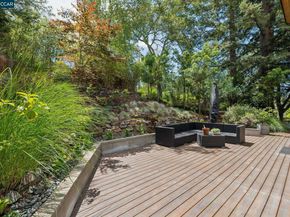 32 Los Dedos Road, Orinda CA 94563