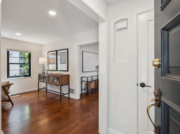 5739 Presley Way, Oakland CA 94618