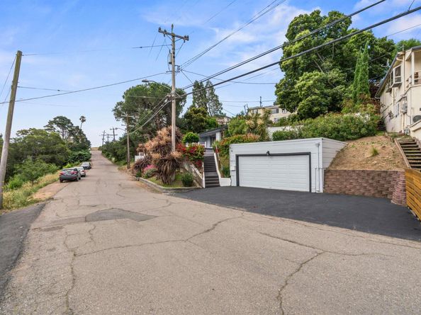 8019 Sterling Dr., Oakland CA 94605