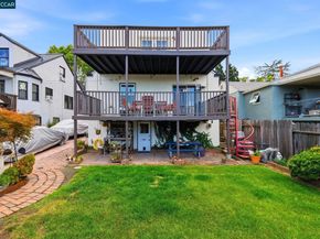 1225 Ulfinian Way, Martinez CA 94553