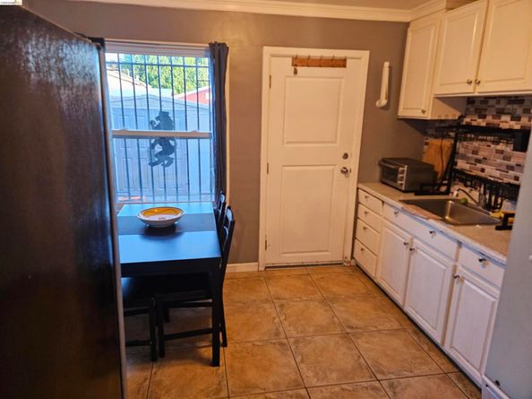154 West Chanslor ave, Richmond CA 94801