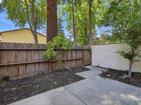 2060 Briscoe Terrace, Fremont CA 94539