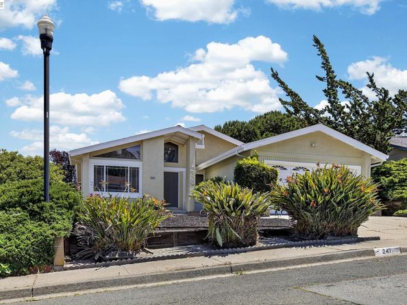247 Sparrow Dr, Hercules CA 94547