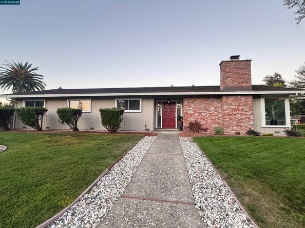 423 Deerfield Dr, Moraga CA 94556