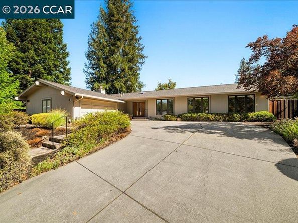 8 Dunsmoor Ct, Danville CA 94526