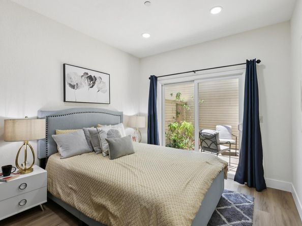 963 La Mesa Ter H, Sunnyvale CA 94086