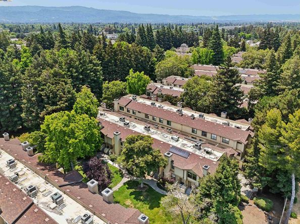 963 La Mesa Ter H, Sunnyvale CA 94086