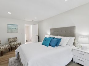 963 La Mesa Ter H, Sunnyvale CA 94086