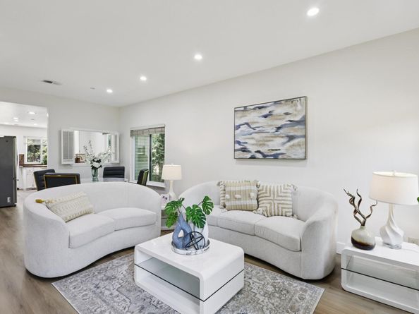 963 La Mesa Ter H, Sunnyvale CA 94086