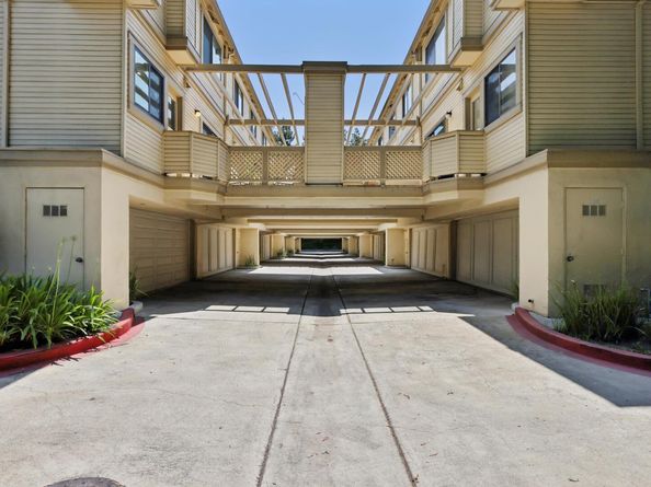 963 La Mesa Ter H, Sunnyvale CA 94086