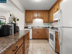 1209 Running Springs 3, Walnut Creek CA 94595