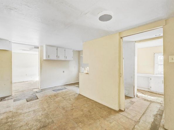 2713 Coolidge Ave, Oakland CA 94601