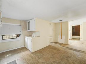 2713 Coolidge Ave, Oakland CA 94601
