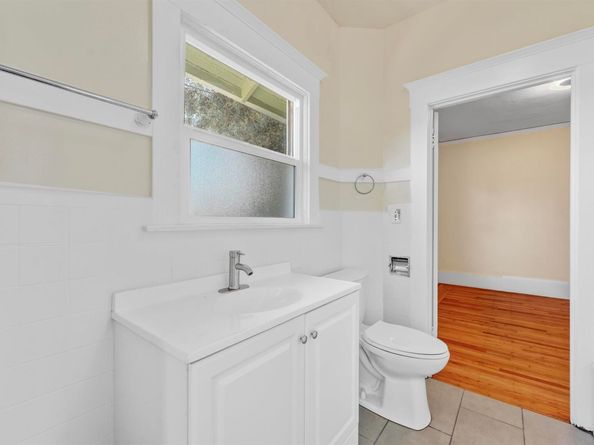 2713 Coolidge Ave, Oakland CA 94601