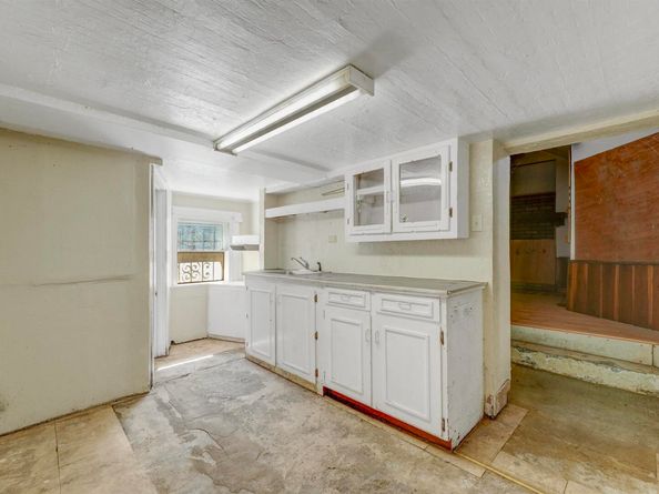 2713 Coolidge Ave, Oakland CA 94601