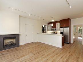 1565 32nd Street 4, Oakland CA 94608