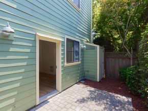 1565 32nd Street 4, Oakland CA 94608