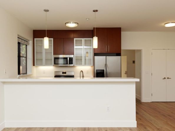 1565 32nd Street 4, Oakland CA 94608