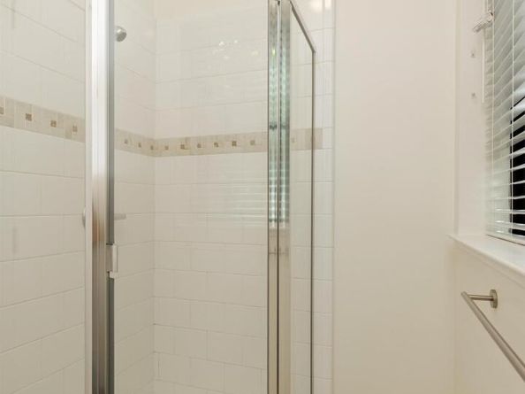 1565 32nd Street 4, Oakland CA 94608