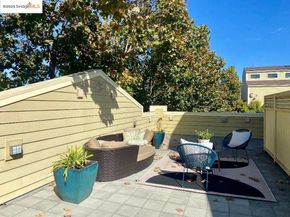 1565 32nd Street 4, Oakland CA 94608