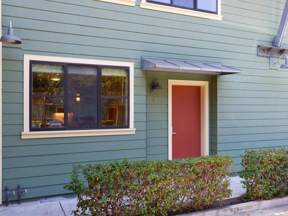 1565 32nd Street 4, Oakland CA 94608