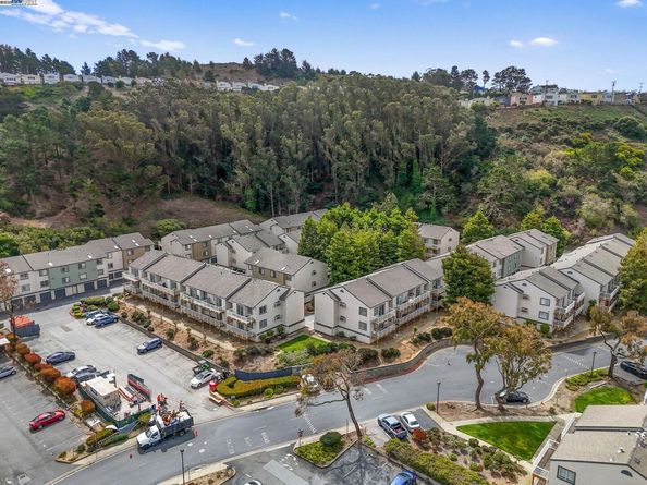 1015 San Gabriel Cir 525, Daly City CA 94014