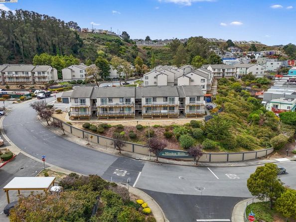 1015 San Gabriel Cir 525, Daly City CA 94014