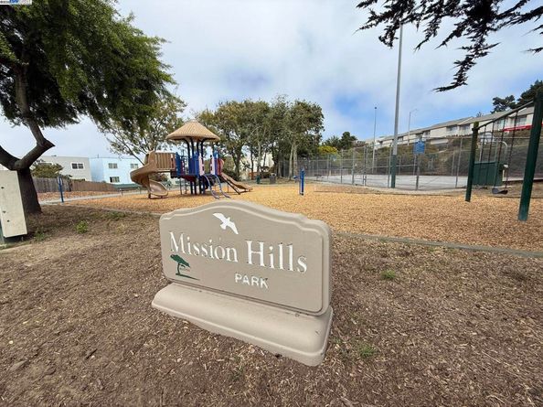 1015 San Gabriel Cir 525, Daly City CA 94014