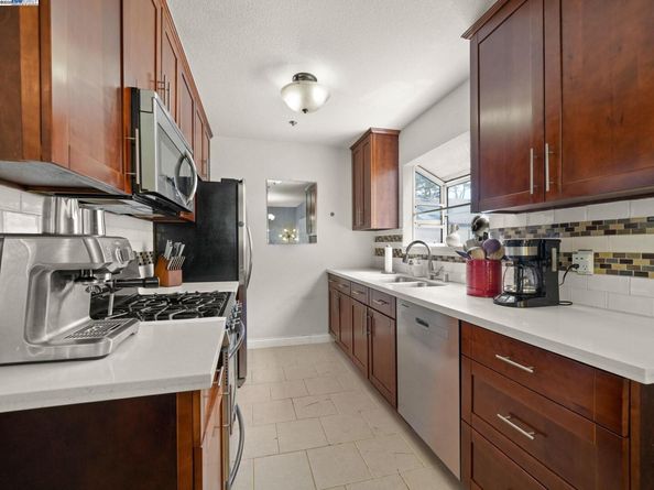 1015 San Gabriel Cir 525, Daly City CA 94014