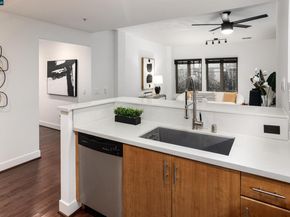 438 W Grand Ave 528, Oakland CA 94612