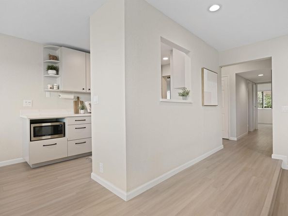 21117 Gary Dr 105, Hayward CA 94546