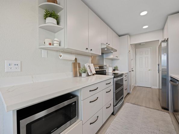21117 Gary Dr 105, Hayward CA 94546