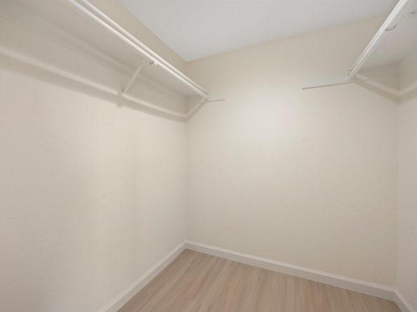 21117 Gary Dr 105, Hayward CA 94546
