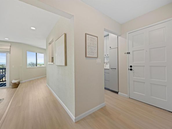 21117 Gary Dr 105, Hayward CA 94546