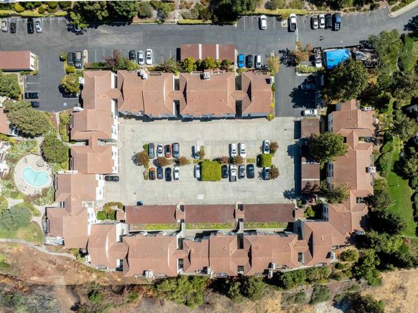 21117 Gary Dr 105, Hayward CA 94546