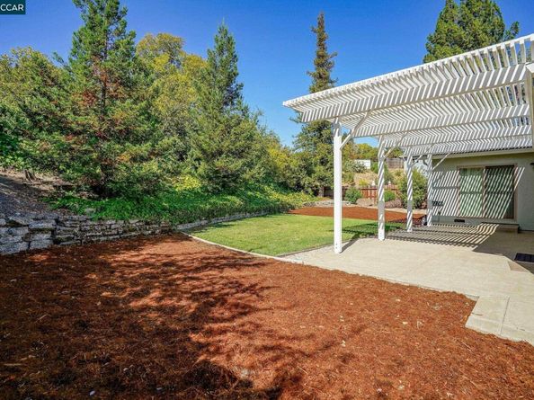 2162 Olympic Drive, Martinez CA 94553