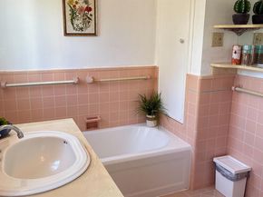135 Alta Rd, Oakland CA 94618