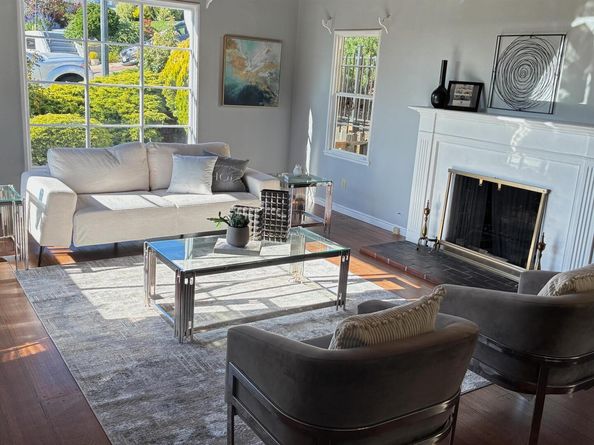 135 Alta Rd, Oakland CA 94618