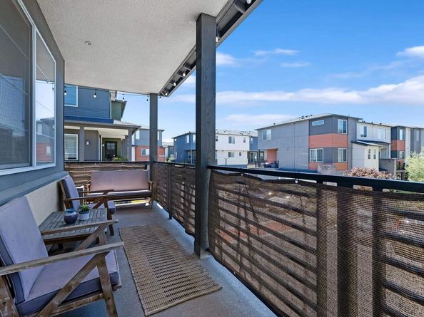235 Dash Ct, Hayward CA 94544