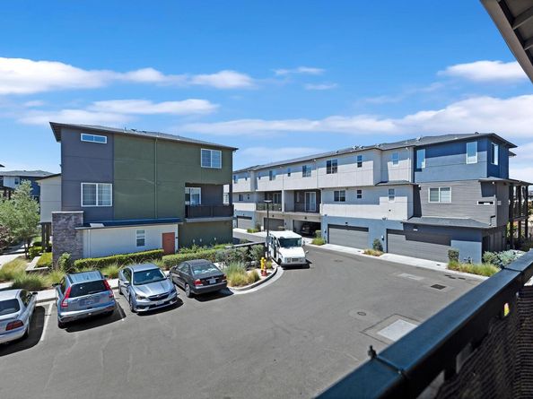 235 Dash Ct, Hayward CA 94544
