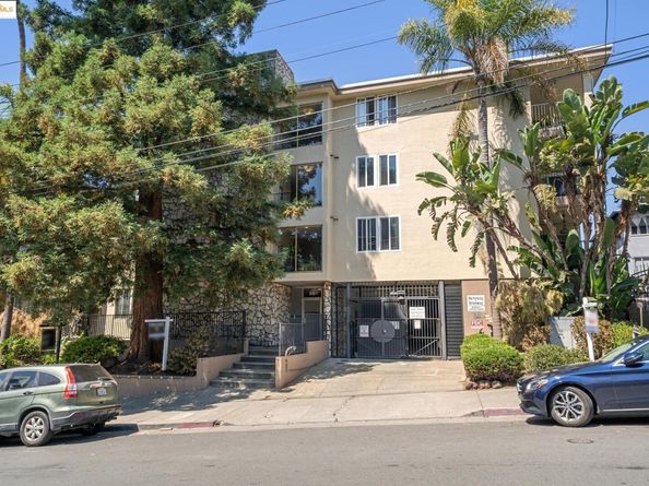 85 Vernon St 208, Oakland CA 94610