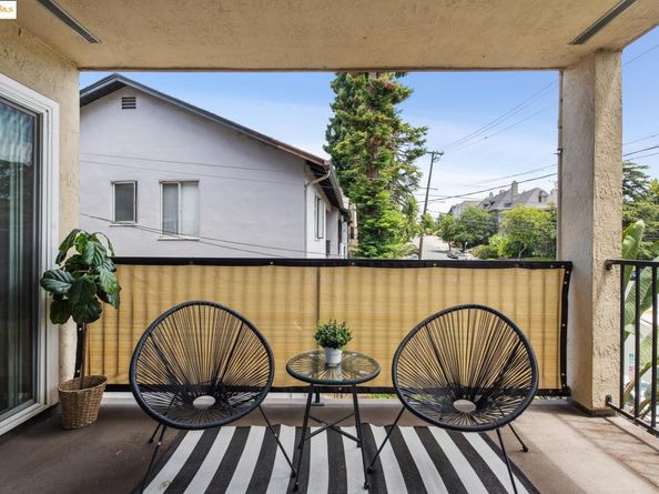 85 Vernon St 216, Oakland CA 94610