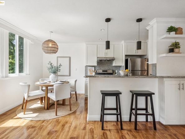 85 Vernon St 216, Oakland CA 94610