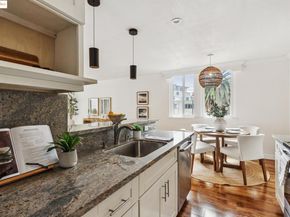 85 Vernon St 216, Oakland CA 94610