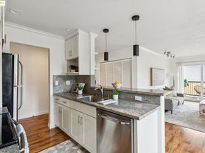 85 Vernon St 216, Oakland CA 94610