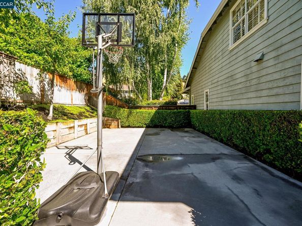 106 Leafield Rd, Danville CA 94506