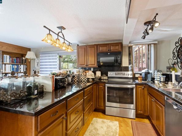716 Gelston Pl, El Cerrito CA 94530