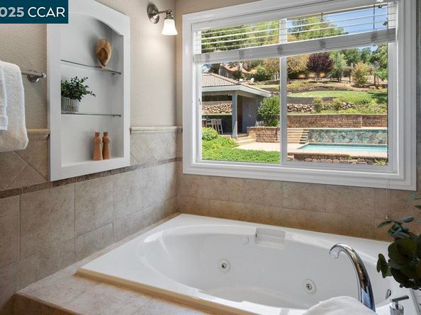 825 Bertram St, Walnut Creek CA 94598