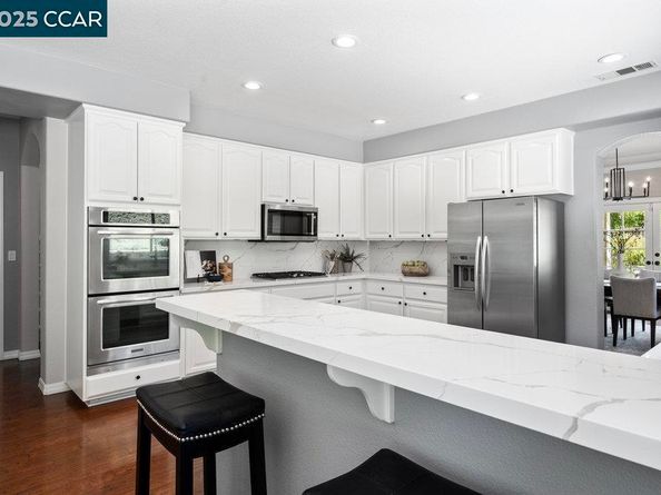 825 Bertram St, Walnut Creek CA 94598